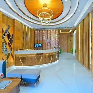 Northern Palace - 1 Min From Connaught Place & New Delhi Railway Station